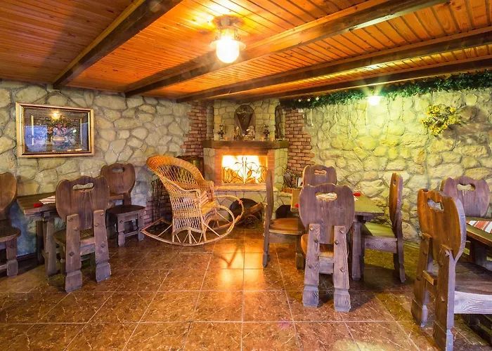 Panska Hata Orman Evi Yaremche